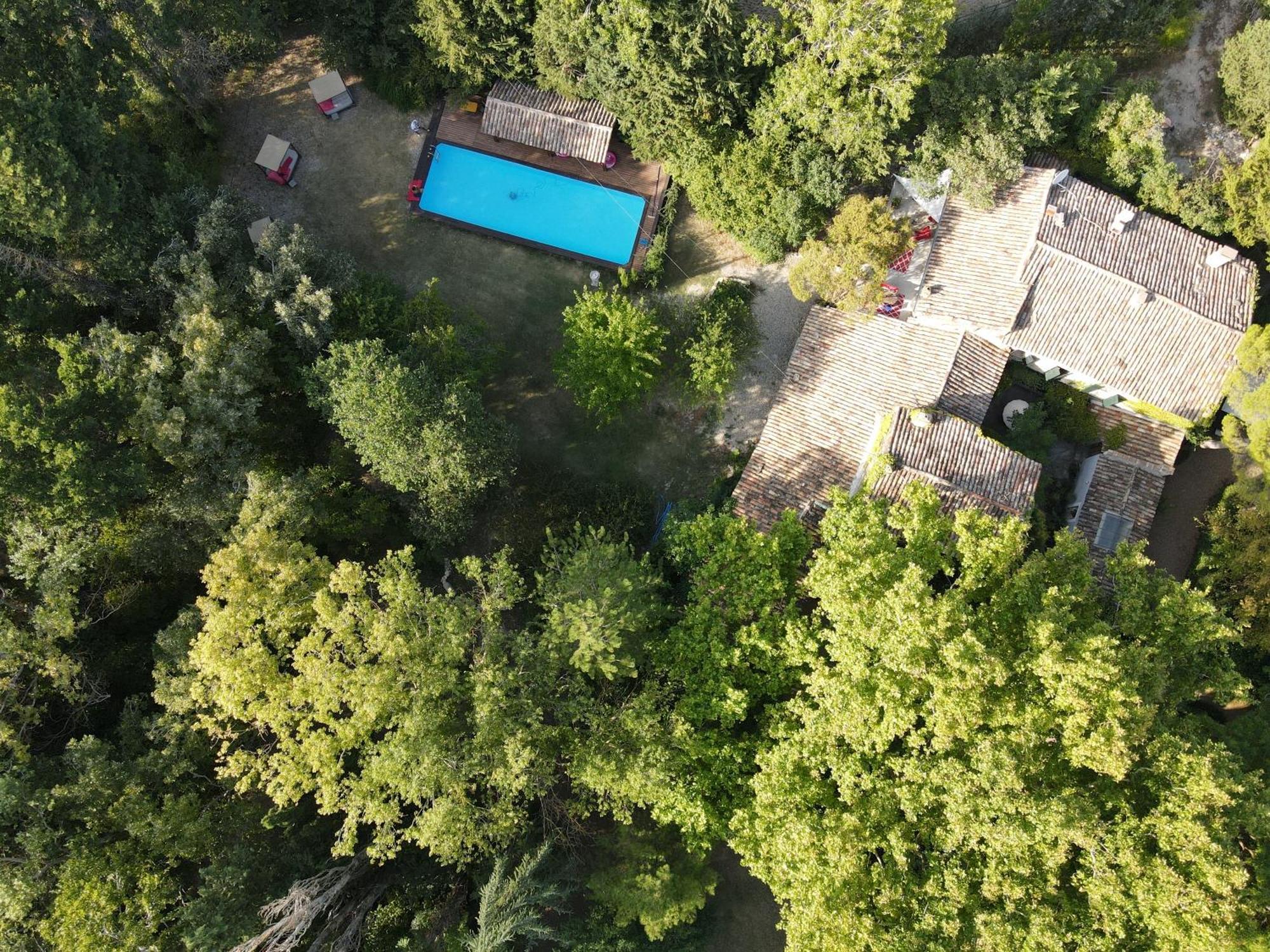 Campagne Baudeloup Bed & Breakfast L'Isle-sur-la-Sorgue Bagian luar foto